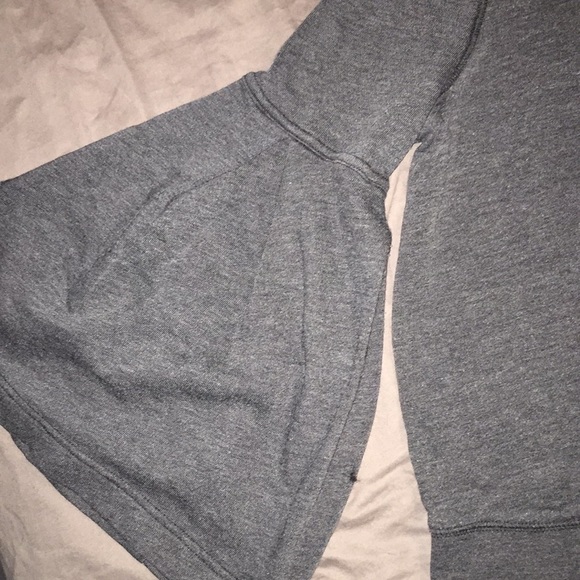 Bell Sleeved GAP Grey Sweatshirt - Picture 4 of 4